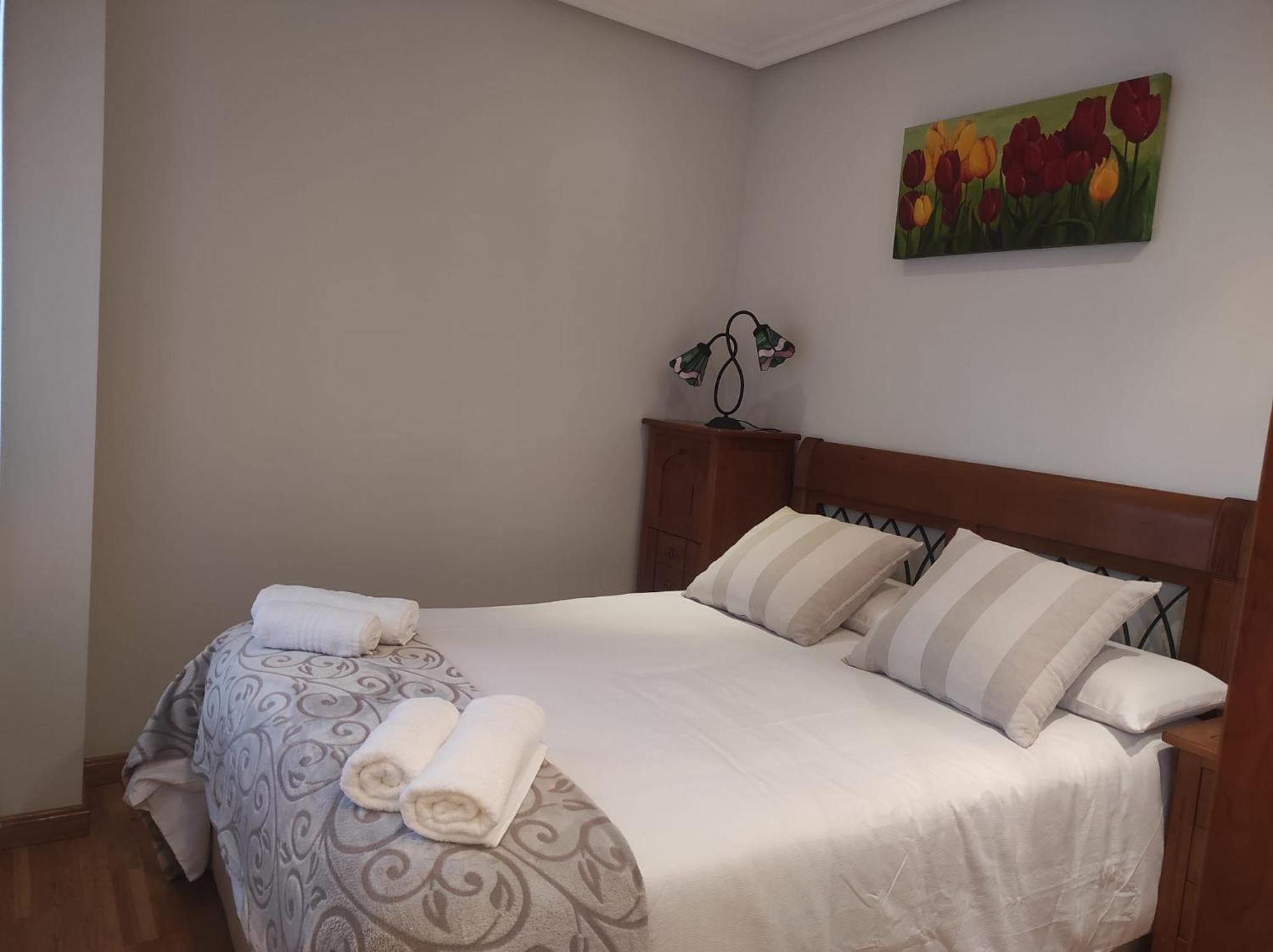Avello Oviedo Con Parking Apartment ภายนอก รูปภาพ
